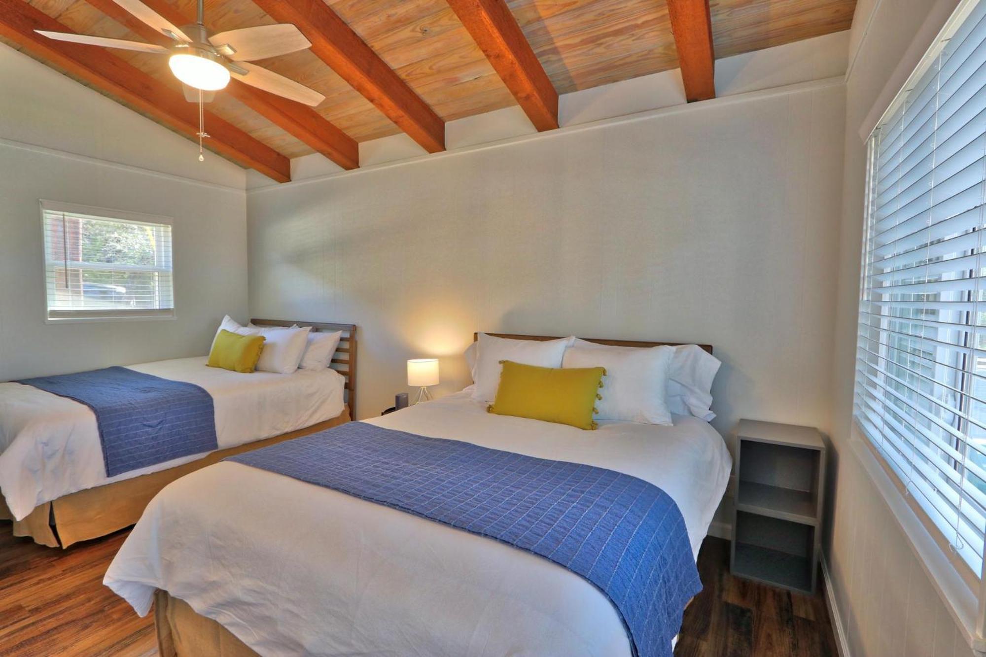 Millie'S Cottages Unit 2 - Annie Canyon Lake Dış mekan fotoğraf