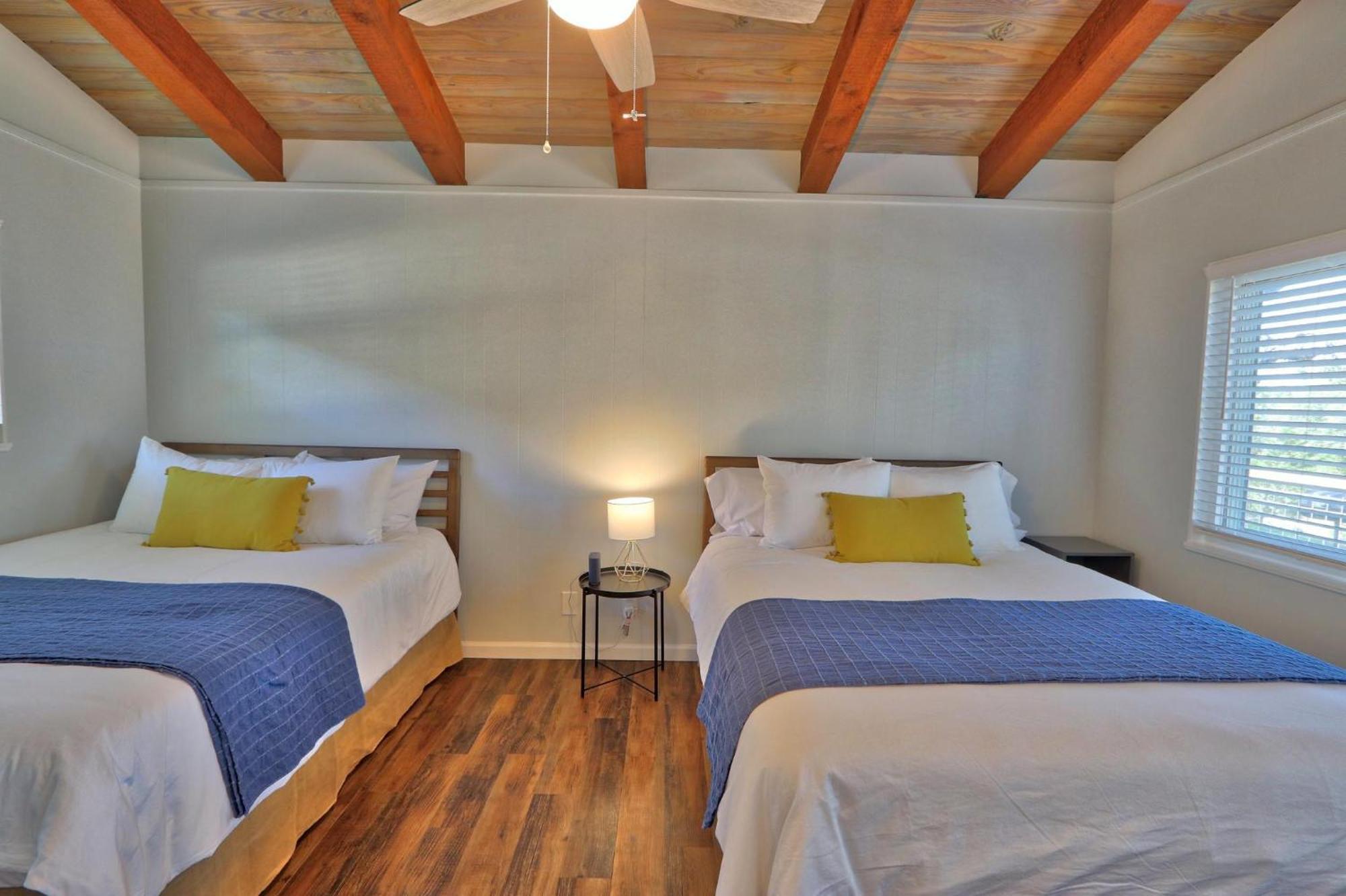 Millie'S Cottages Unit 2 - Annie Canyon Lake Dış mekan fotoğraf